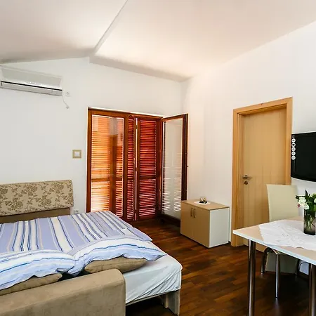 Apartment Josip