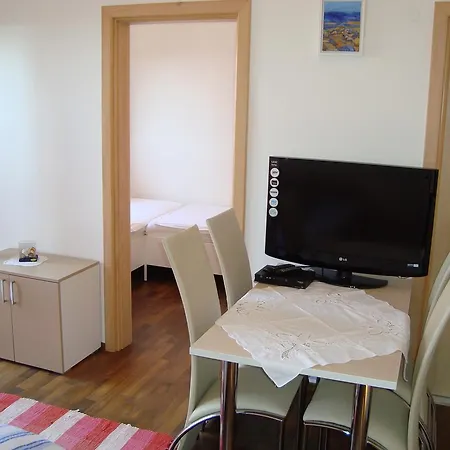 Apartment Josip Pinezici (Krk)